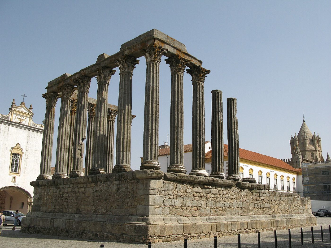 Evora