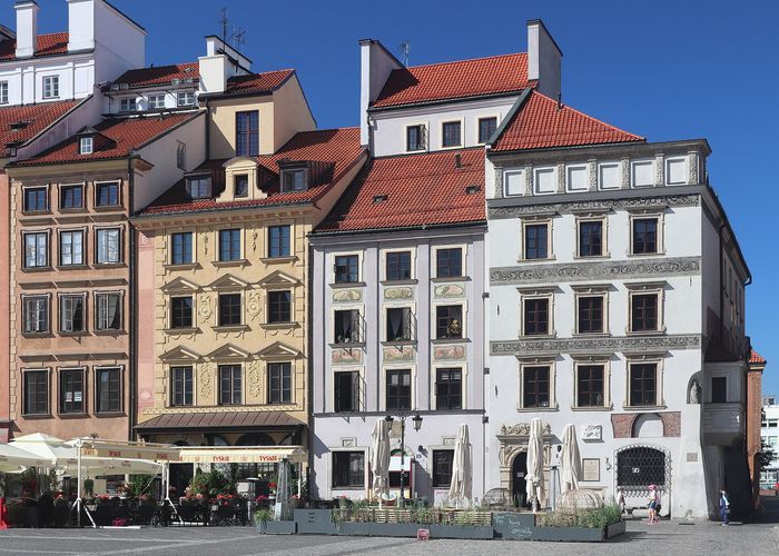 Warsaw: the old town that is seventy years old