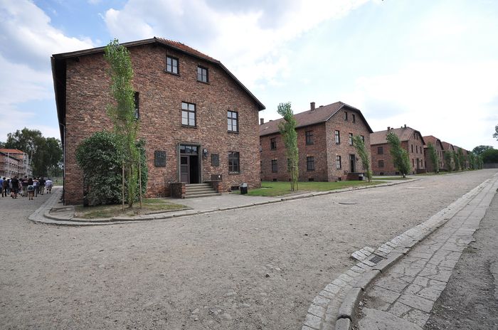 Auschwitz-Birkenau: how to book it and how the day runs