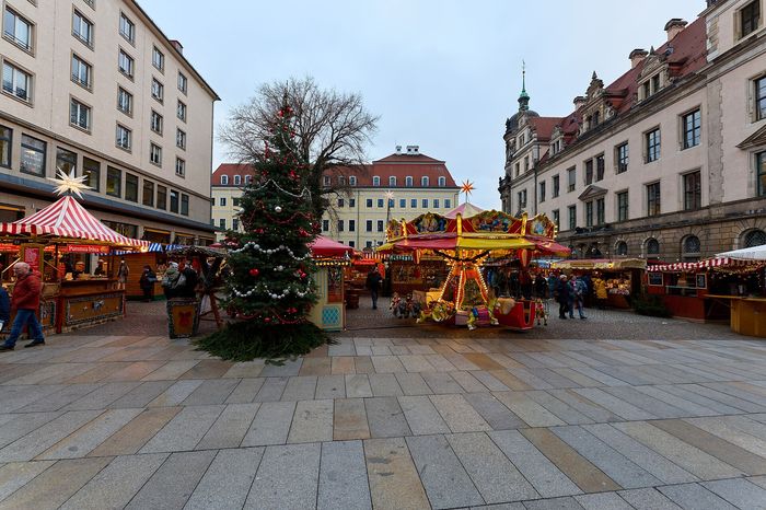 Dresden Christmas markets: Striezelmarkt and nine more