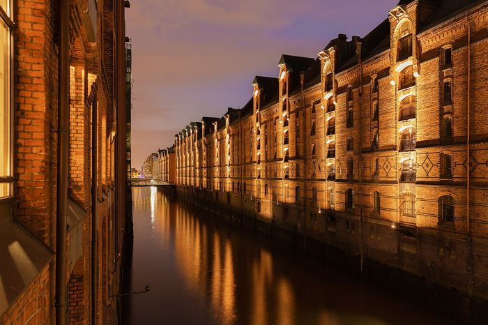 Hamburg with the rain and the tide built into the plan