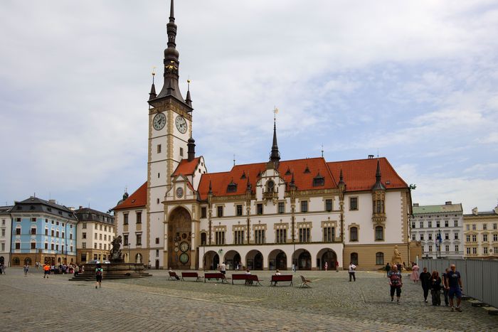 Božićni sajmovi u Olomoucu: dva trga, klizalište i tihi sati