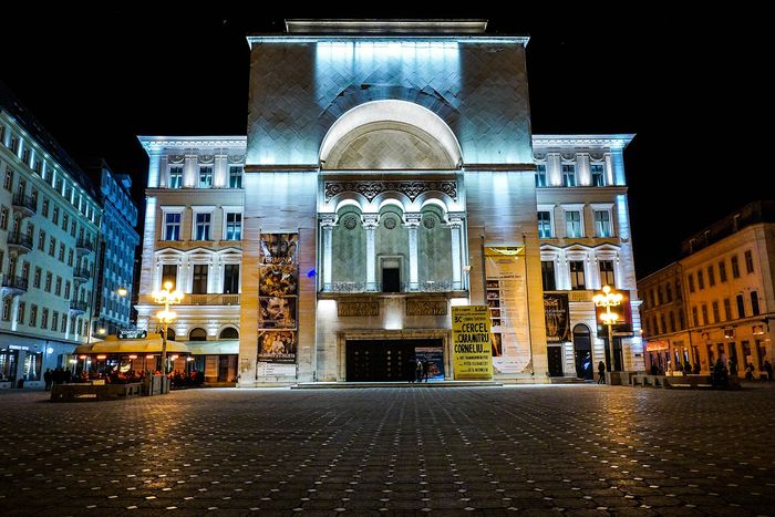 New Year's Eve in Timișoara: Victory Square, fireworks and frost