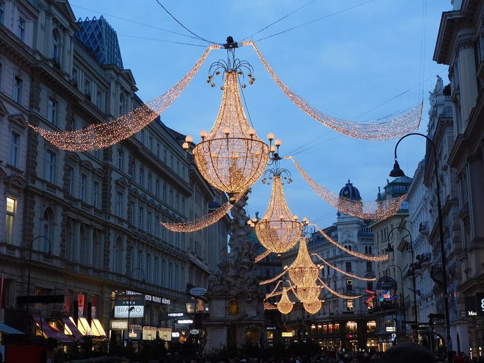 New Year's Eve in Vienna: Silvesterpfad, midnight waltz and plan B